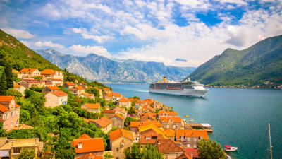 The program features several newly launched vessels, including Cunard Line's Queen Anne, Celebrity Cruises' Celebrity Ascent, and Oceania Cruises' Allura.